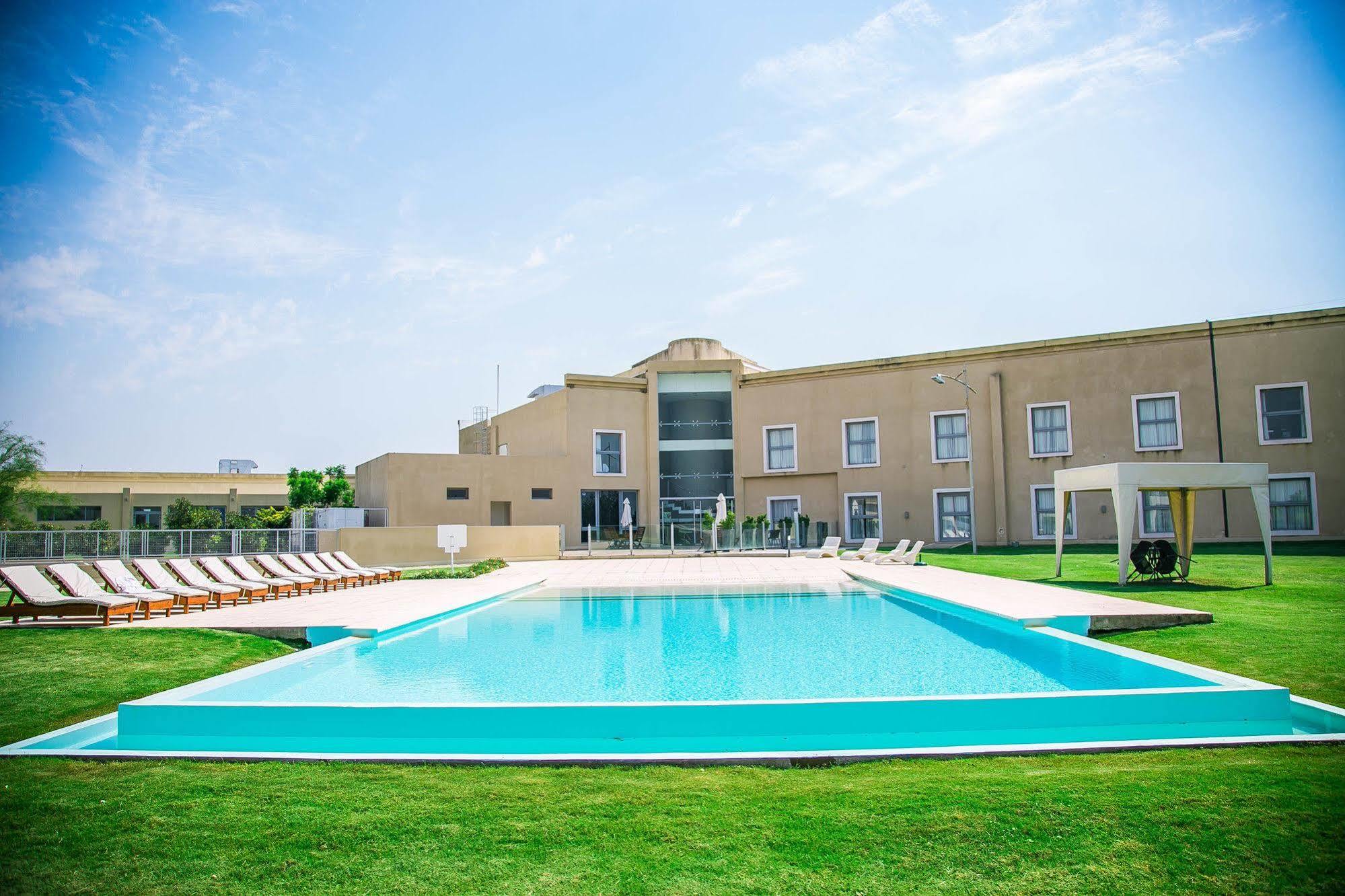 Amerian Villa Maria Park Hotel Экстерьер фото